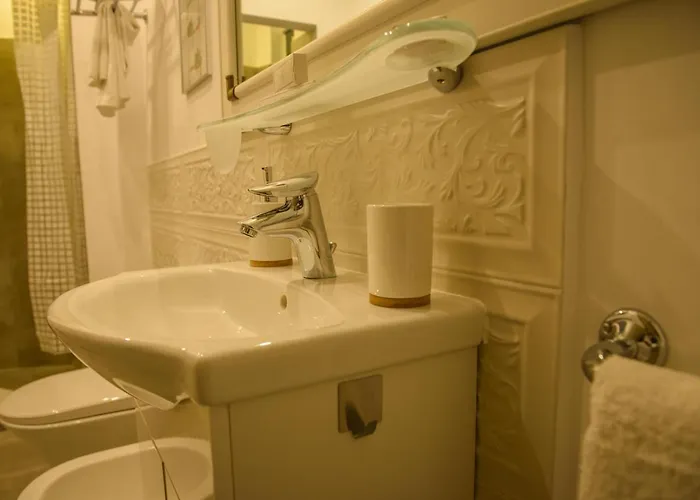 Scala City Center Готель