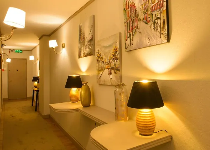 Готель Scala City Center 3*